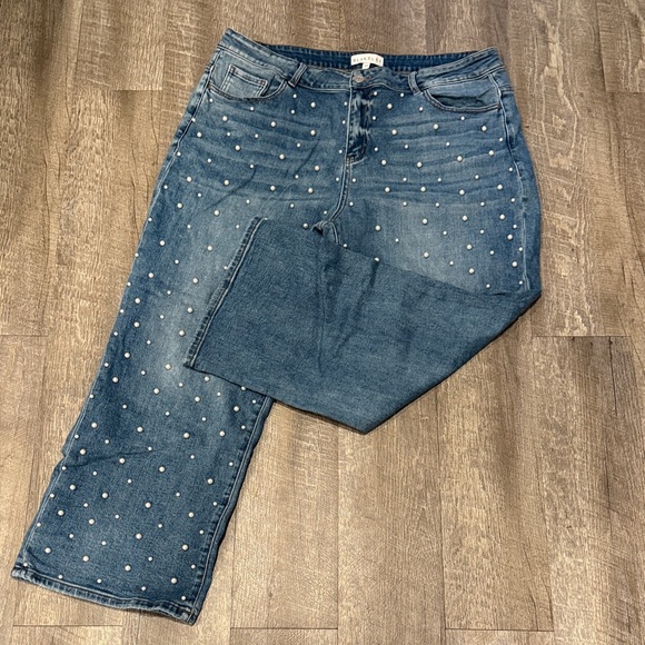 Chic Blue Pearl Flare Jeans - Picture 2 of 7